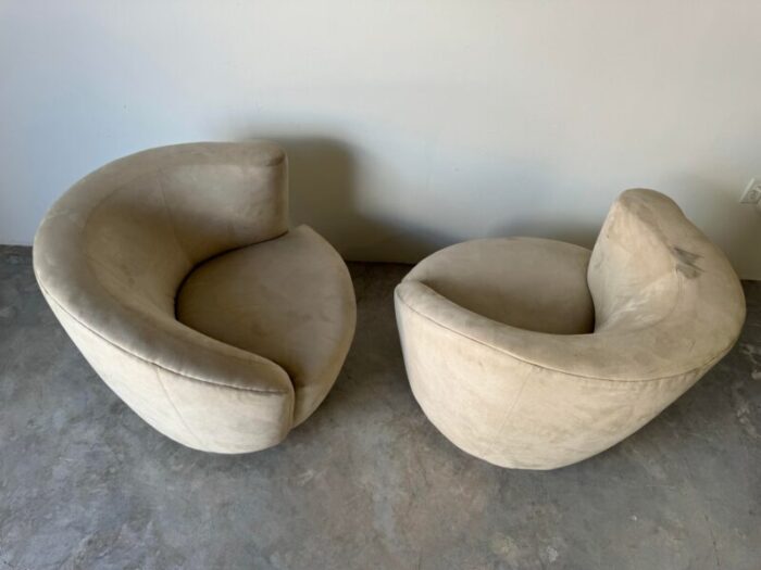 1980s vladimir kagan style nautilus swivel lounge chairs 2370