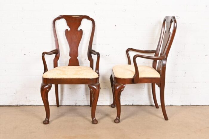 baker furniture historic charleston queen anne carved mahogany dining armchairs pair 8209