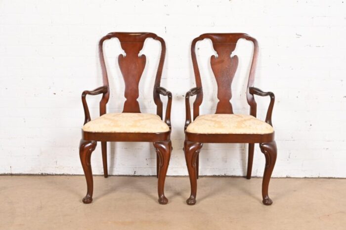 baker furniture historic charleston queen anne carved mahogany dining armchairs pair 8708