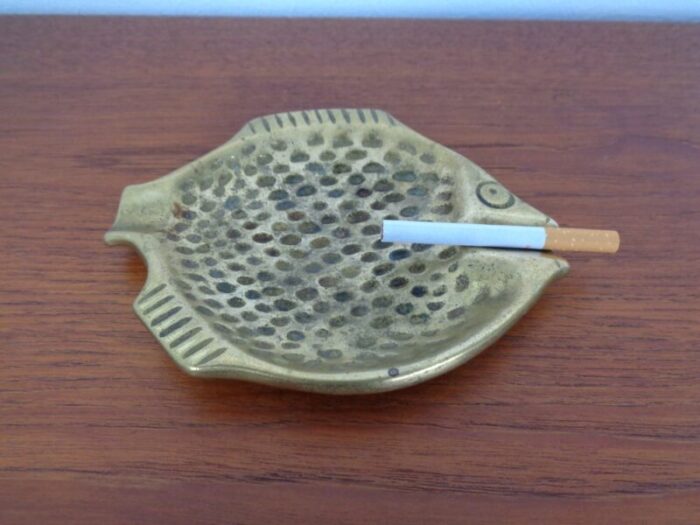 brutalist bronze fish ashtray 1960s 9