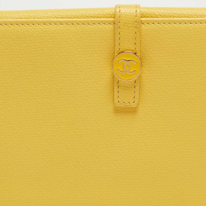 chanel yellow leather cc flap french continental wallet 8913