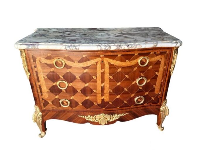 curved chest of drawers in marquetry 1890s 4311