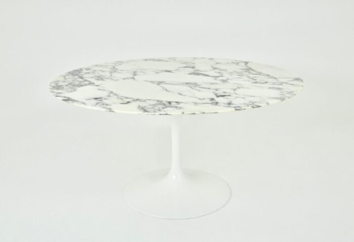 dining table by eero saarinen for knoll international 1960s 0735