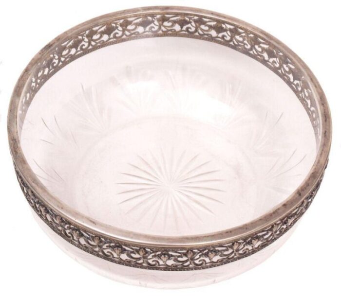 glass bowl with silver plated finish 8027