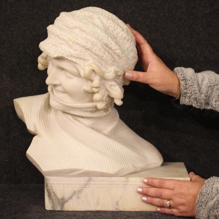 italian artist figurative sculpture 1930 marble 1076