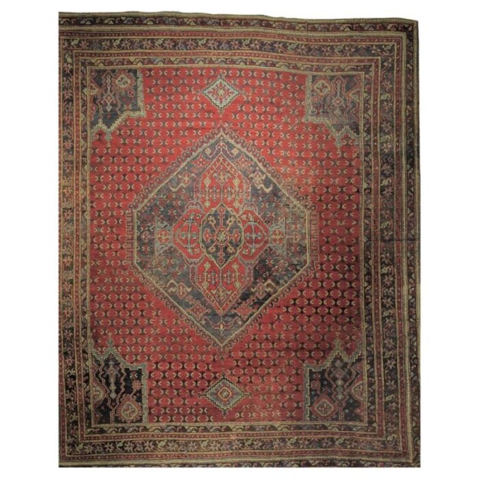 large red ushak with medallion 1