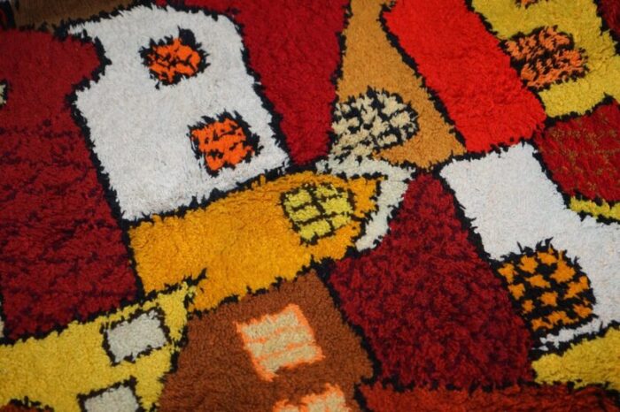 large shag pile rug with houses 12