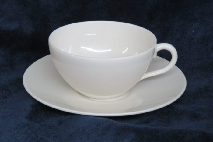 lenox cream tea cup and saucers 0821