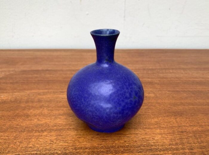 mid century blue minimalist vase 5