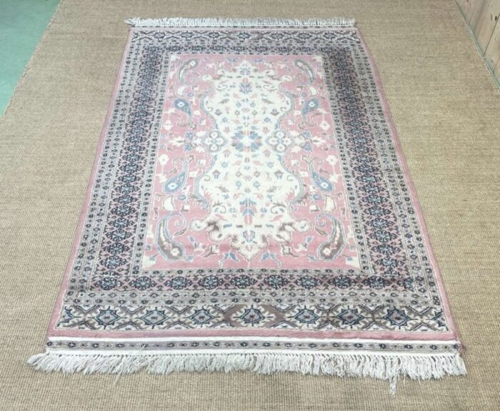 pakistani rug in wool 1980s 4