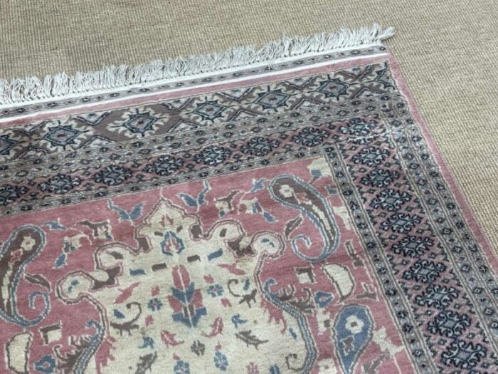 pakistani rug in wool 1980s 6