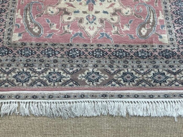 pakistani rug in wool 1980s 7