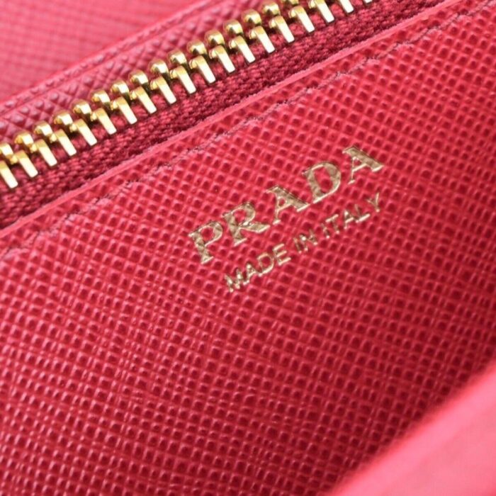 prada saffiano wallet 1100