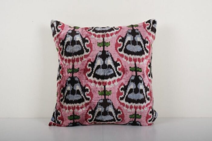 square ikat uzbek cushion cover in silk and velvet 1