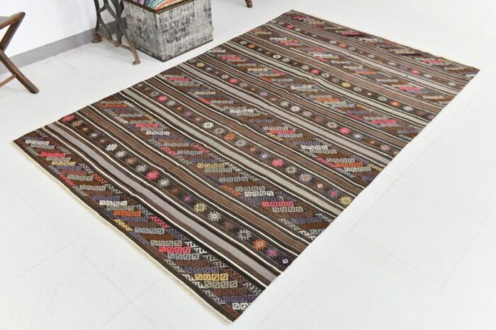 turkish kilim rug in wool 2