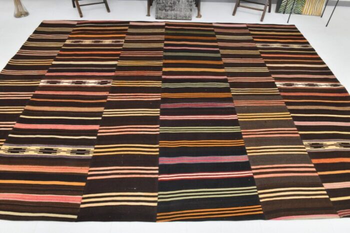 vintage handmade kilim rug in wool 9818