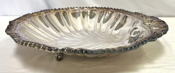 vintage large silverplate footed clam shell serving dish 8290