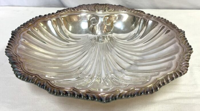 vintage large silverplate footed clam shell serving dish 8329