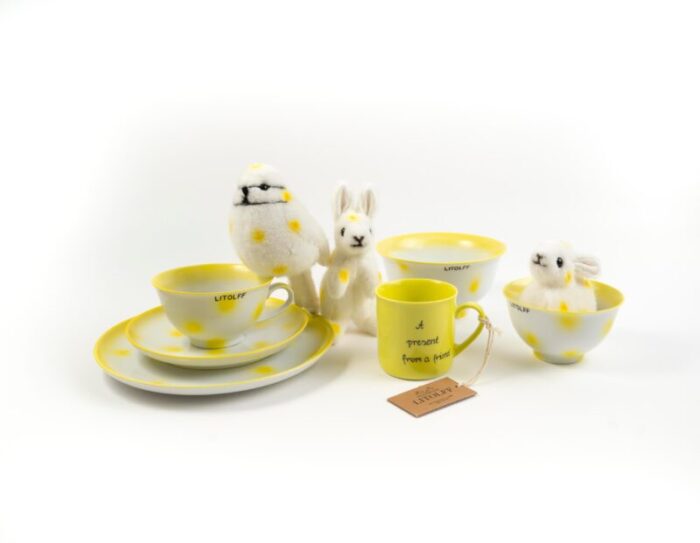 yellow dots porcelain collection tea cup from litolff 1674